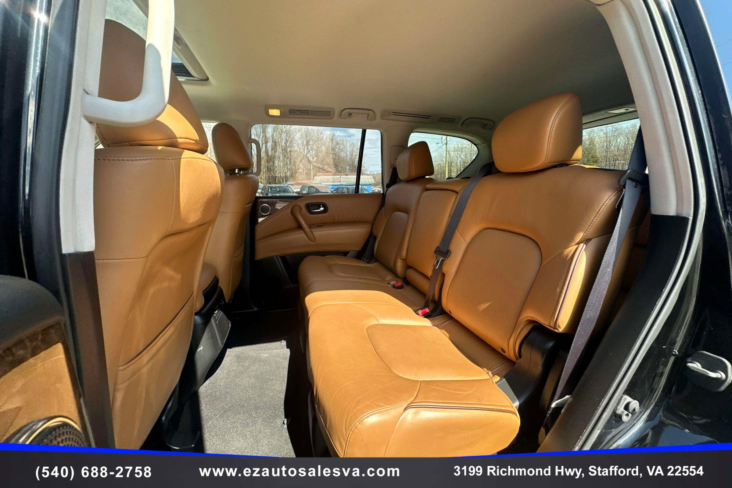 Used 2016 INFINITI QX80 4WD w/ Signature Edition Package image 19