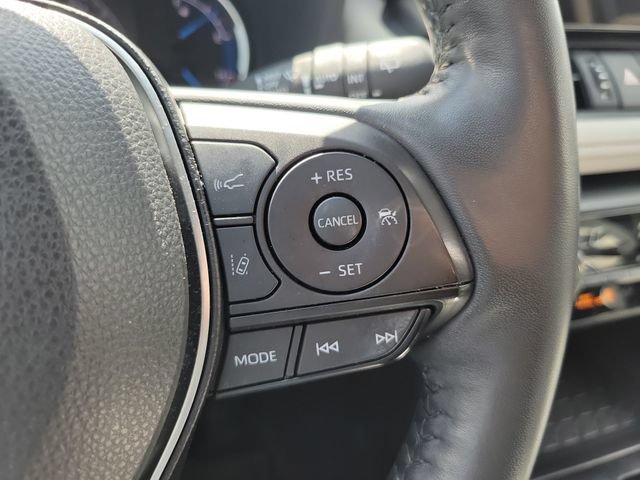 Used 2023 Toyota RAV4 XLE Premium AWD/4WD image 25