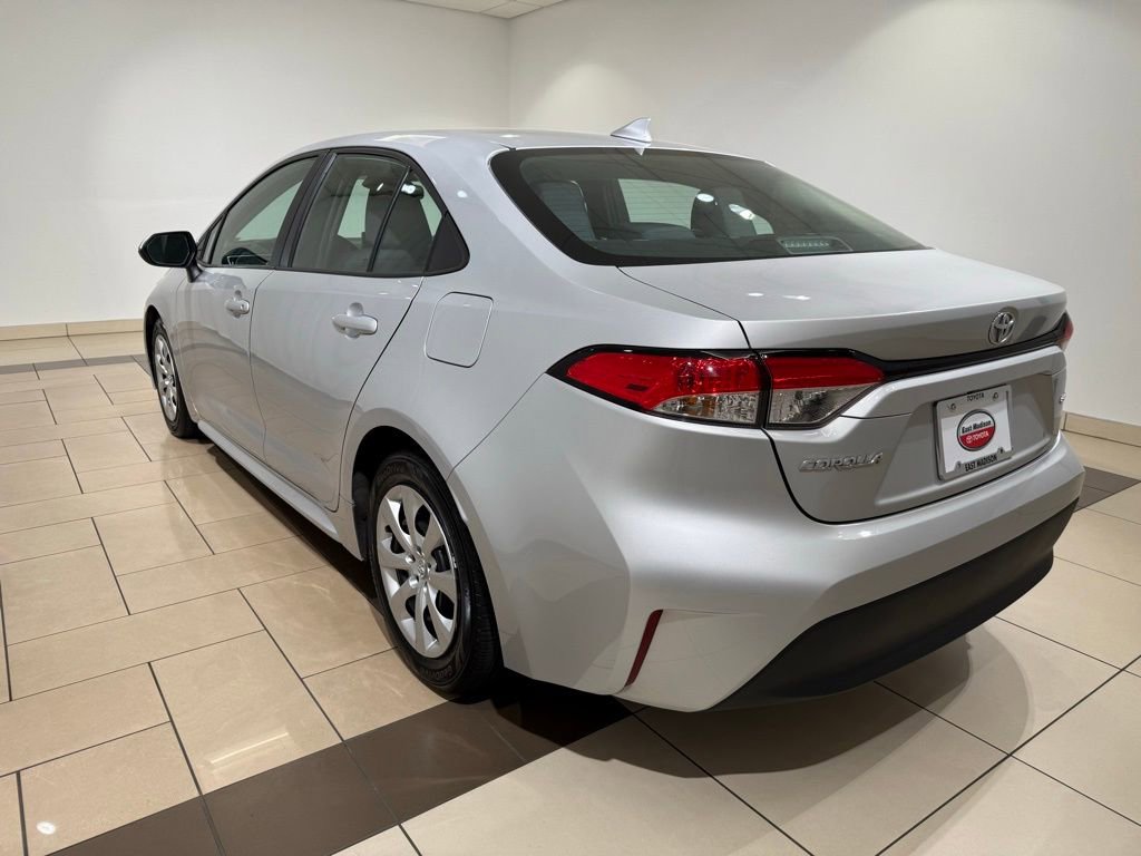 Certified 2024 Toyota Corolla LE FWD image 3