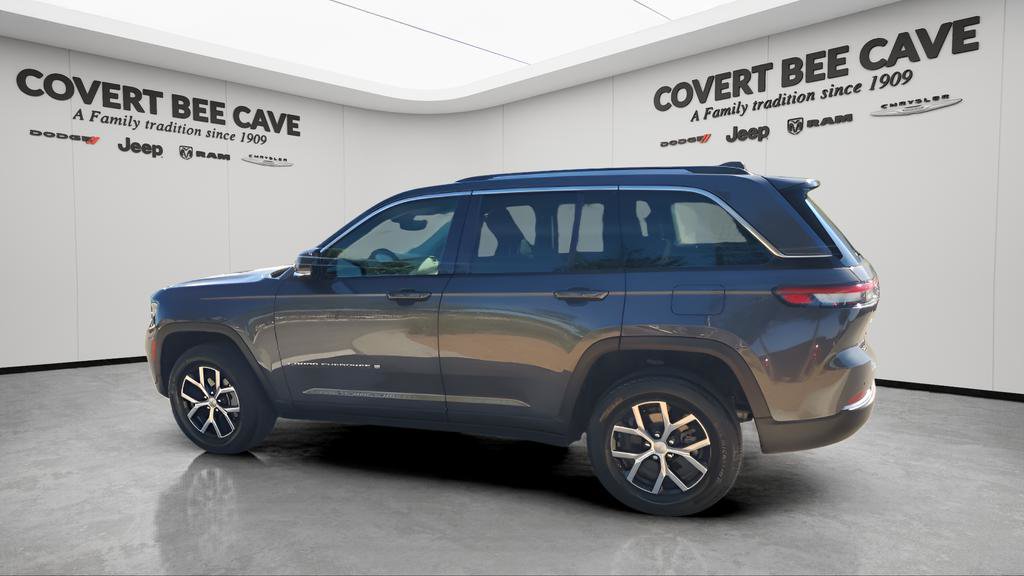Used 2024 Jeep Grand Cherokee Limited image 6