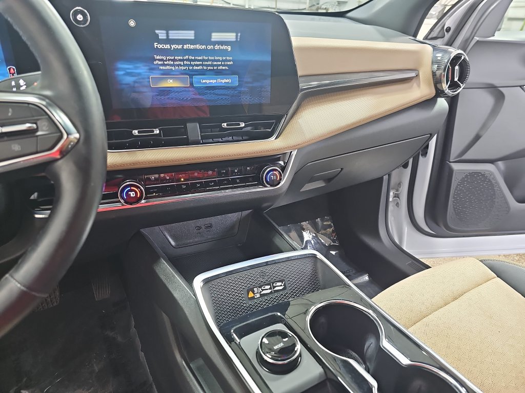 Certified 2025 Chevrolet Equinox ACTIV w/ Safety and Technology Package AWD/4WD image 25