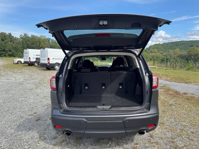 Used 2025 Subaru Ascent Premium AWD/4WD image 9