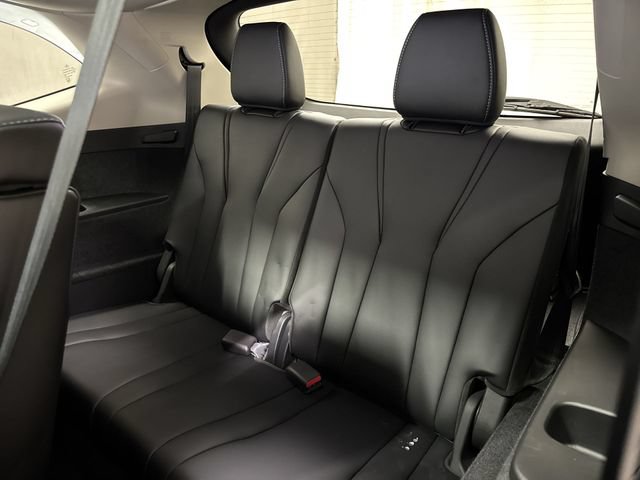Used 2023 Acura MDX w/ Technology Package FWD image 15