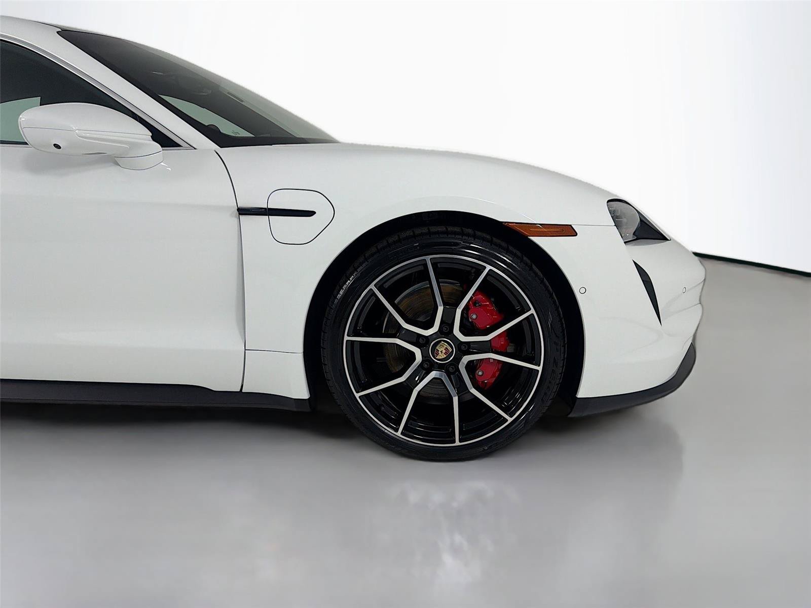 Certified 2024 Porsche Taycan 4S AWD/4WD image 31