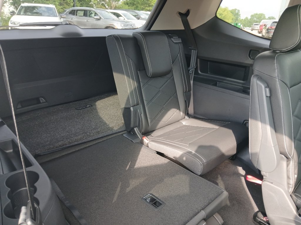 New 2026 Volkswagen Atlas SE FWD image 23