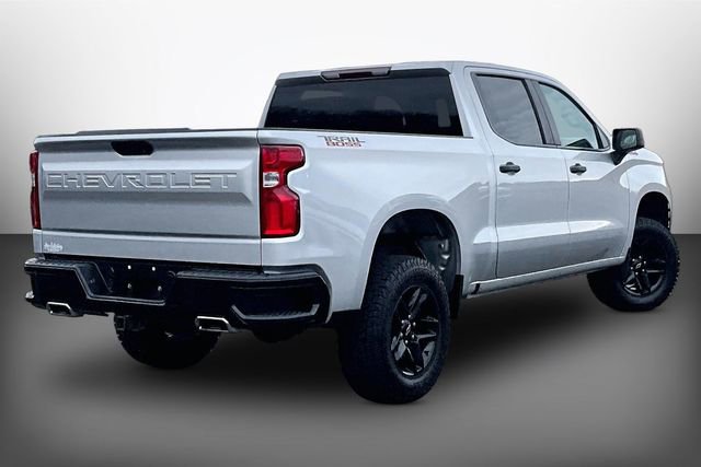 Used 2021 Chevrolet Silverado 1500 Custom Trail Boss w/ LPO, Dark Essentials Package AWD/4WD image 2