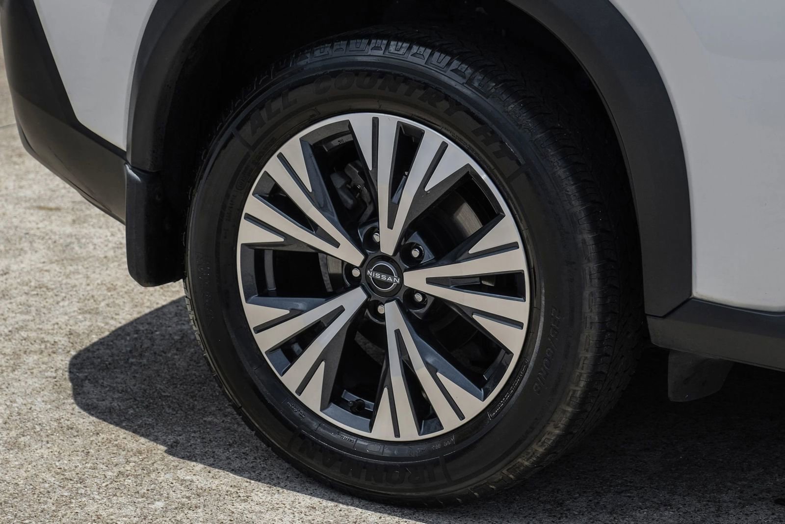 Used 2023 Nissan Rogue SV FWD image 58