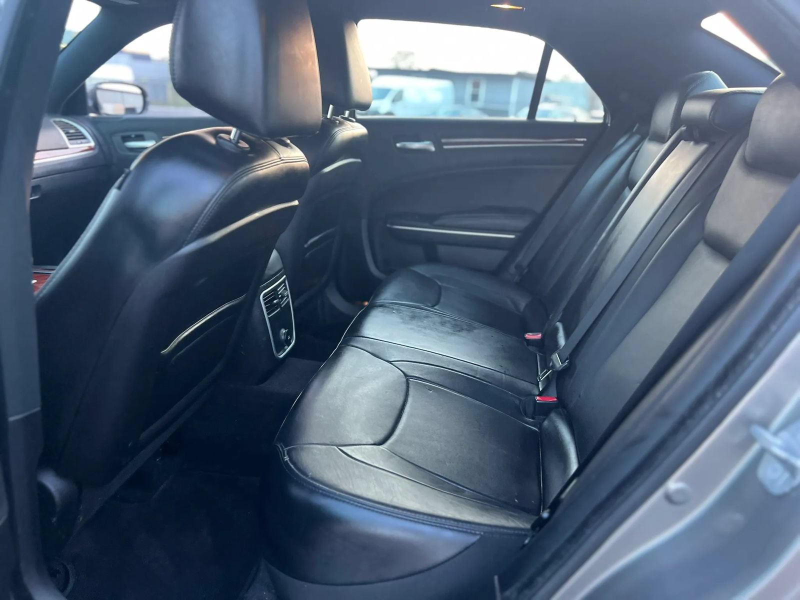 Used 2014 Chrysler 300 Uptown Edition RWD image 11