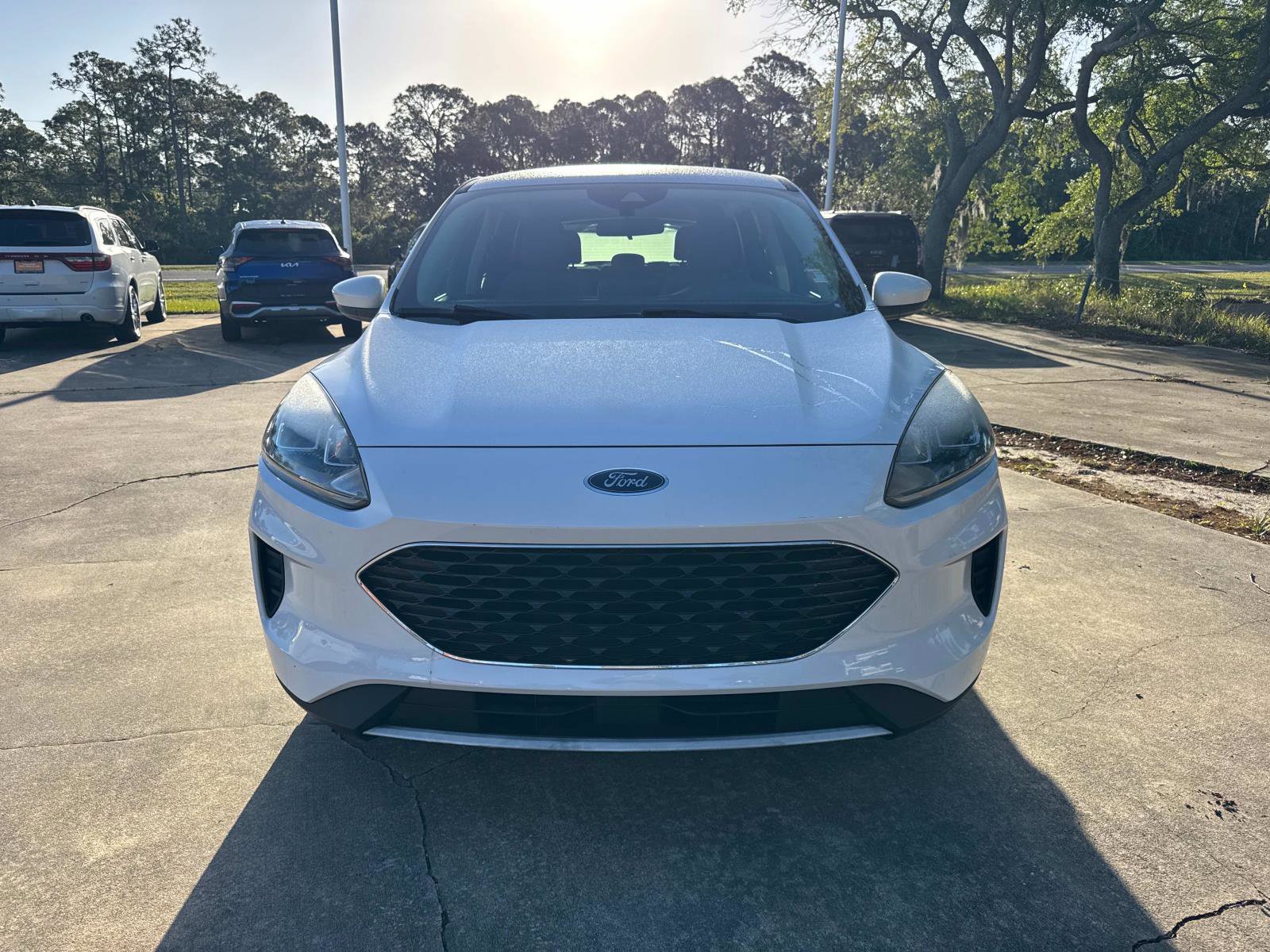 Used 2020 Ford Escape SE image 8