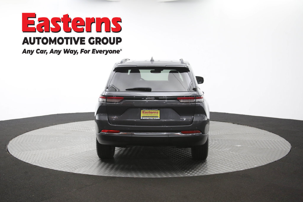 Used 2023 Jeep Grand Cherokee Limited AWD/4WD image 43