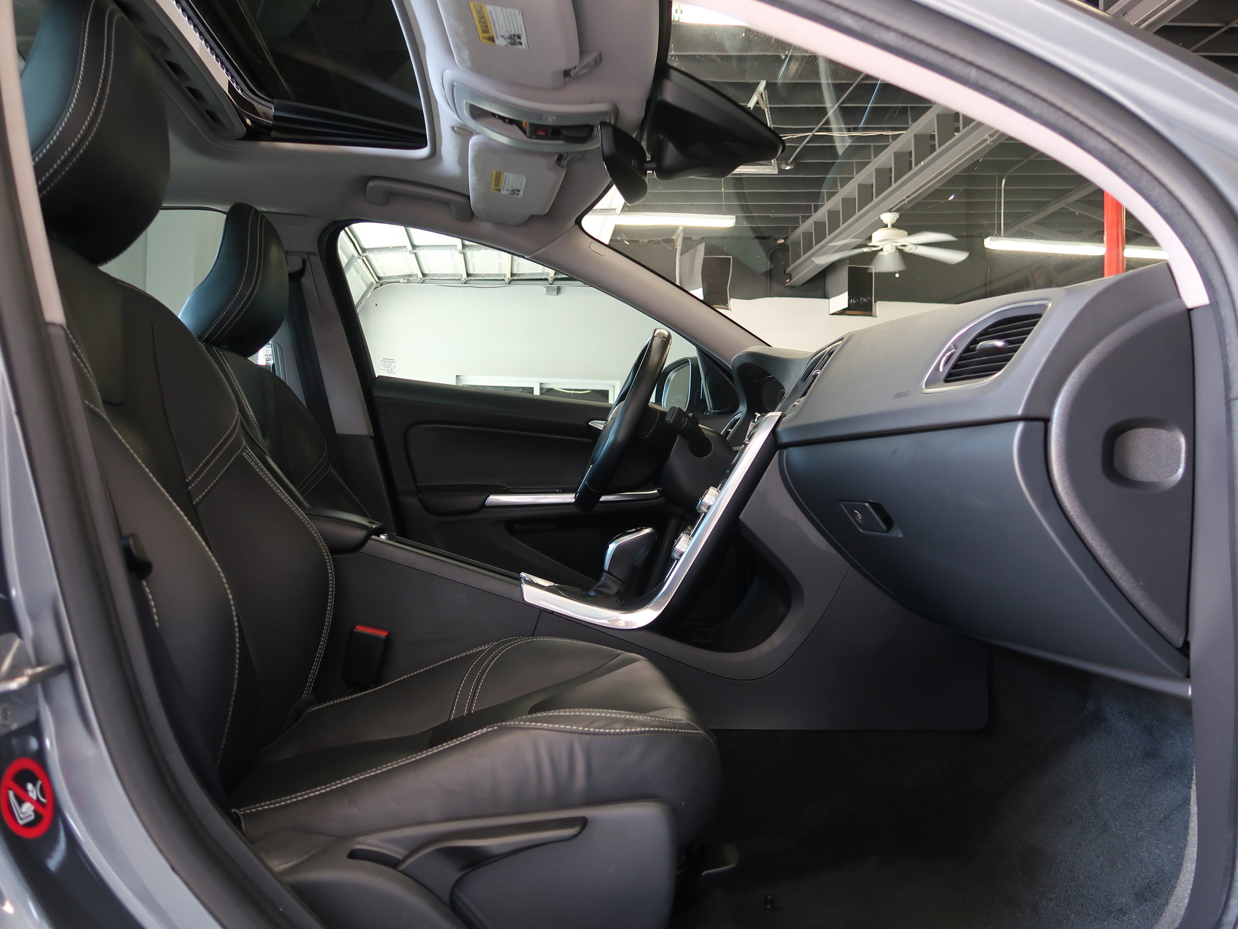 Used 2017 Volvo S60 T5 Dynamic FWD image 26