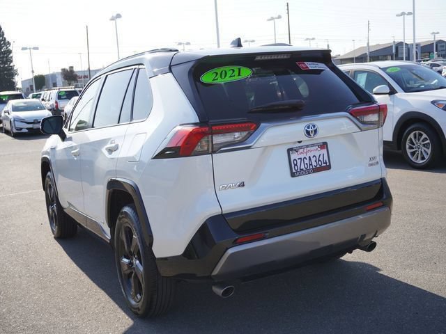 Used 2021 Toyota RAV4 XSE w/ XSE Grade Weather Package AWD/4WD image 10