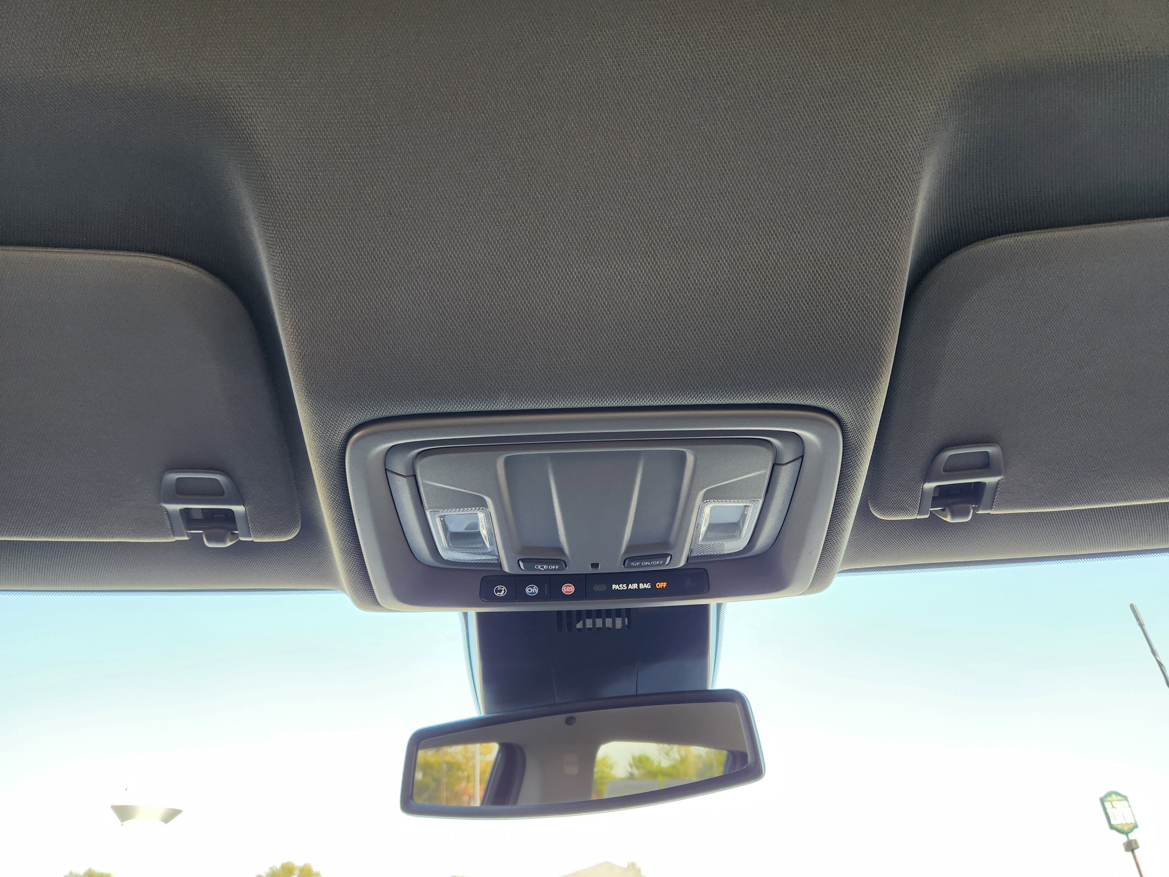 Used 2025 Chevrolet Silverado 2500 Custom w/ Custom Value Package image 21