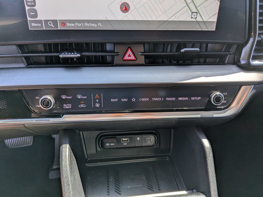 Certified 2023 Kia Sportage EX FWD image 24