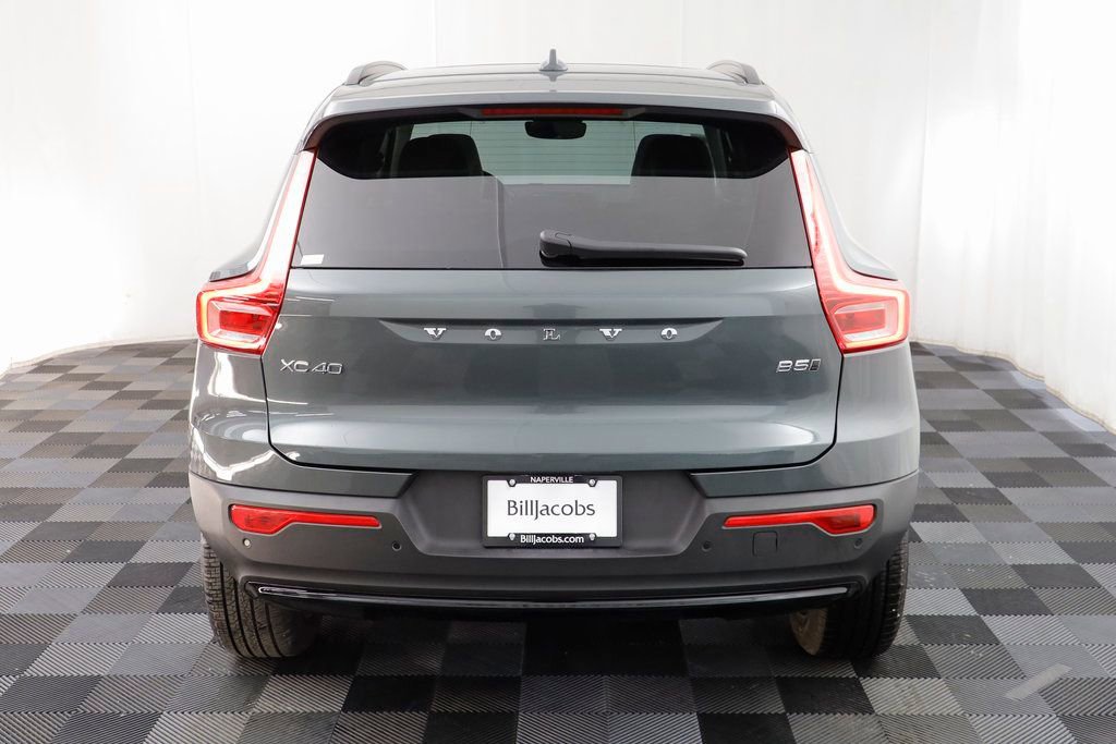 Used 2026 Volvo XC40 B5 Ultra w/ Climate Package image 17