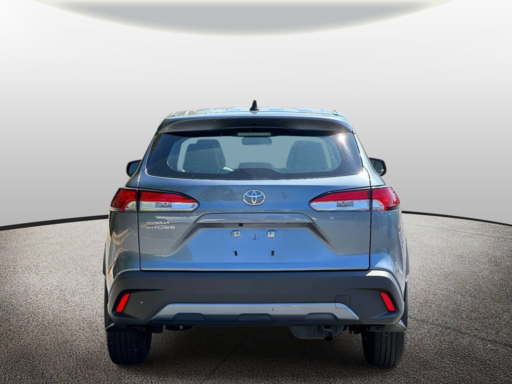 Used 2023 Toyota Corolla Cross L FWD image 3