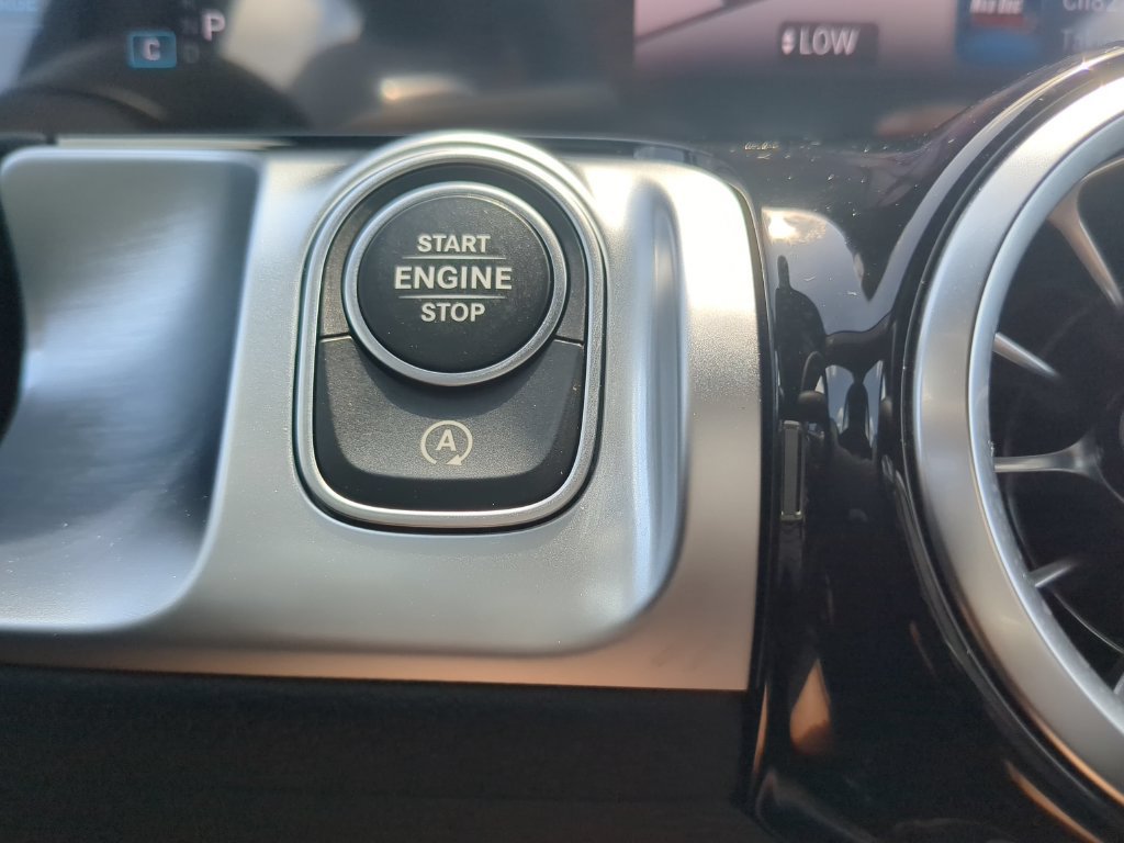 Used 2024 Mercedes-Benz GLB 35 AMG 4MATIC image 16