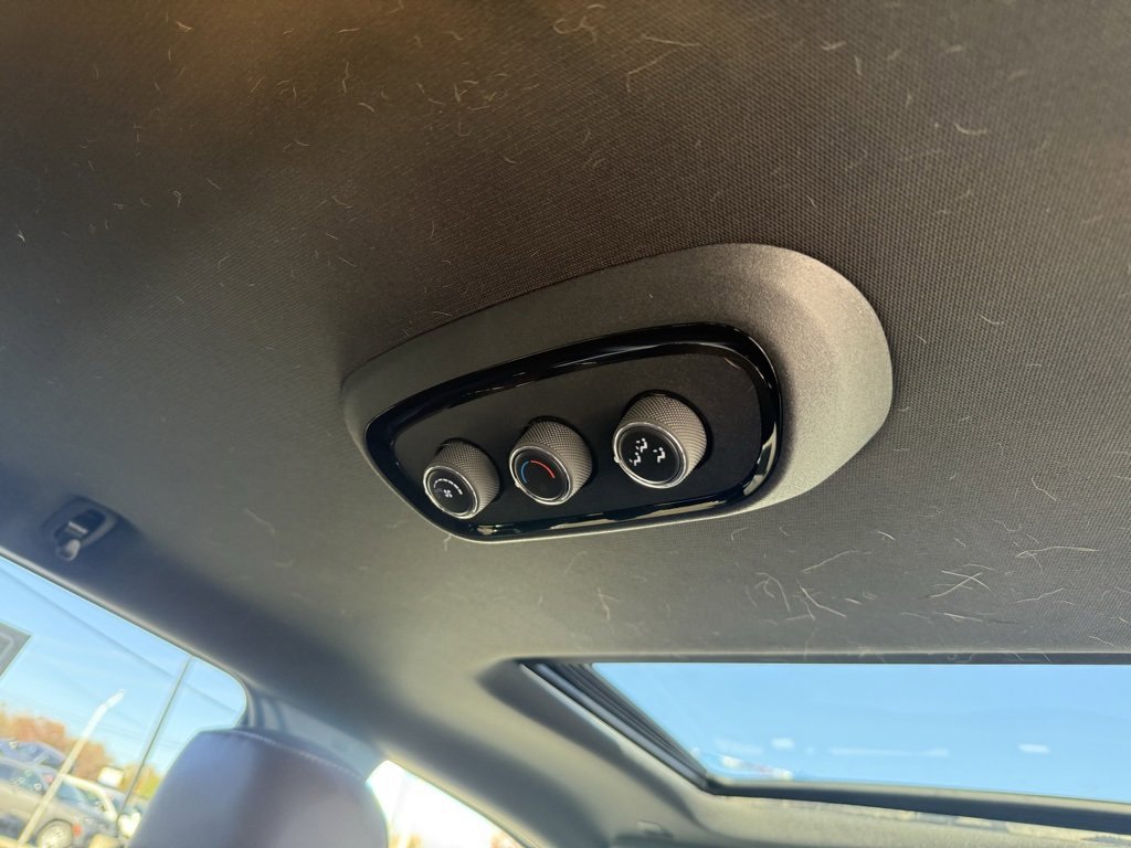 Used 2024 Dodge Durango GT image 42