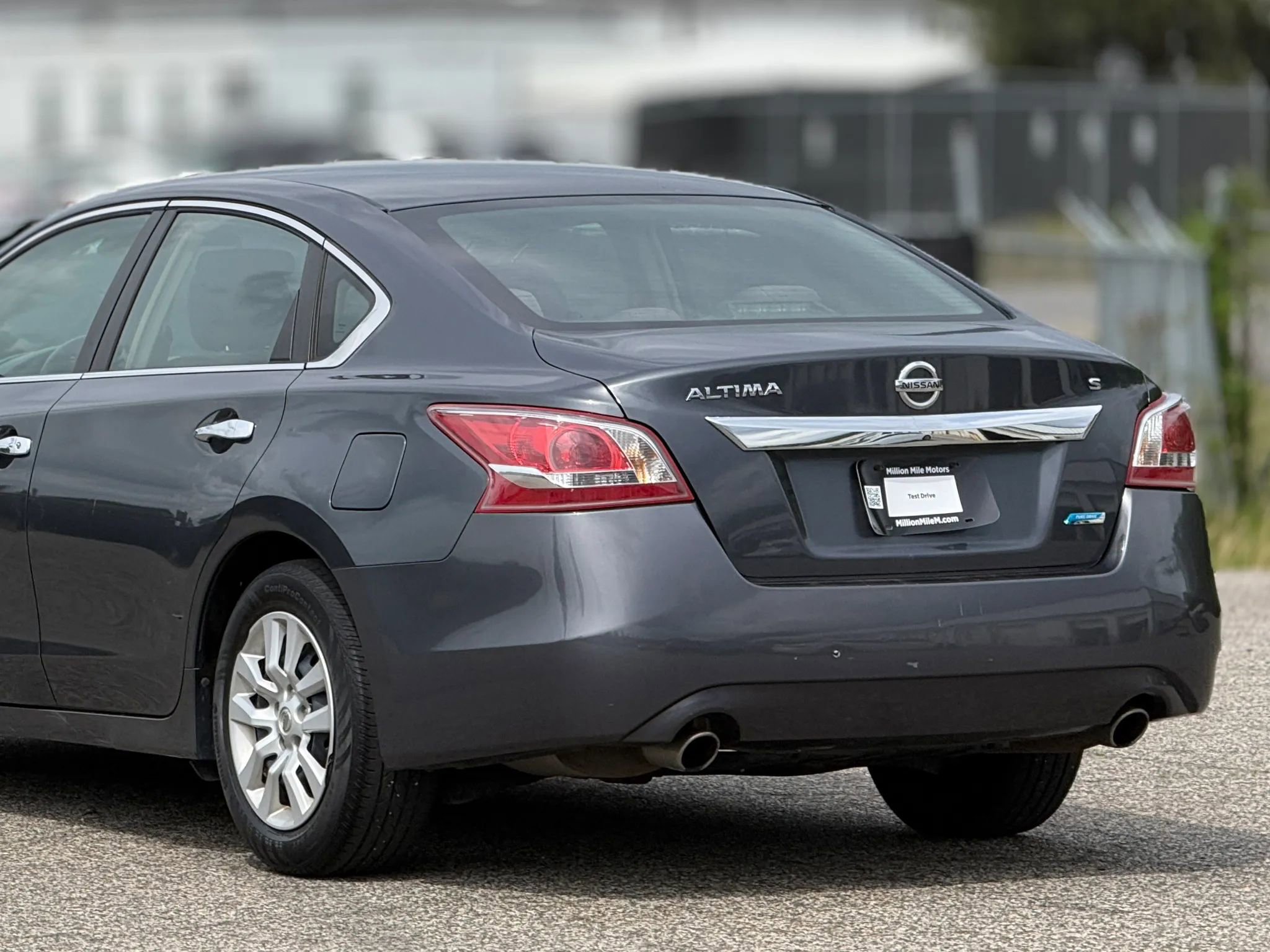 Used 2013 Nissan Altima 2.5 S FWD image 16