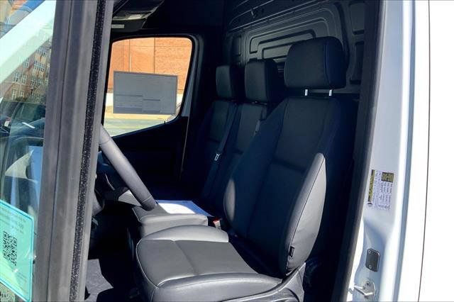 New 2026 Mercedes-Benz Sprinter 2500 image 8