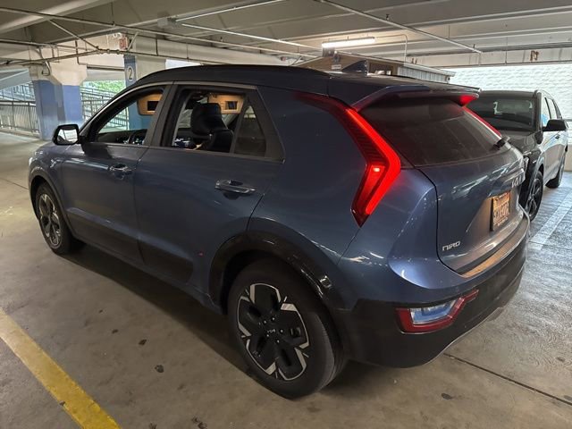 Certified 2024 Kia Niro Wave FWD image 5