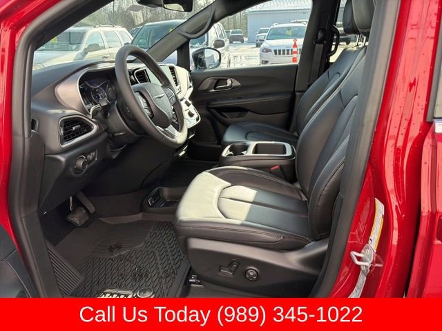 New 2026 Chrysler Voyager LX FWD image 12