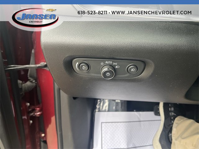 Used 2019 Chevrolet Traverse LT image 17