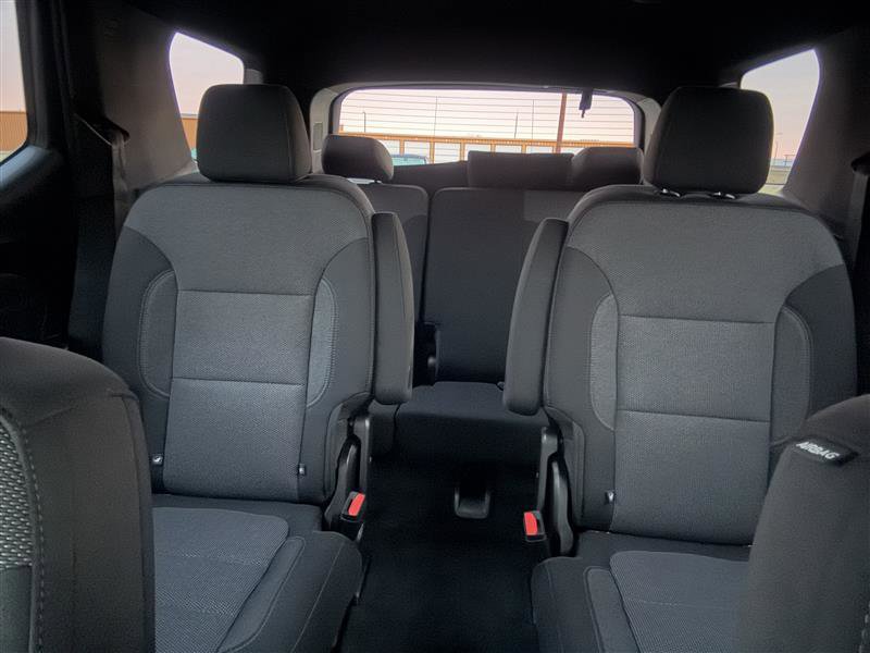 Used 2022 Chevrolet Traverse LT w/ Midnight/Sport Edition image 23