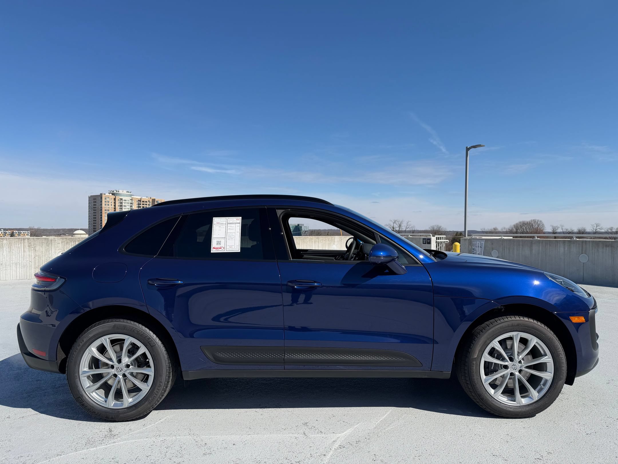 Used 2026 Porsche Macan AWD/4WD image 8