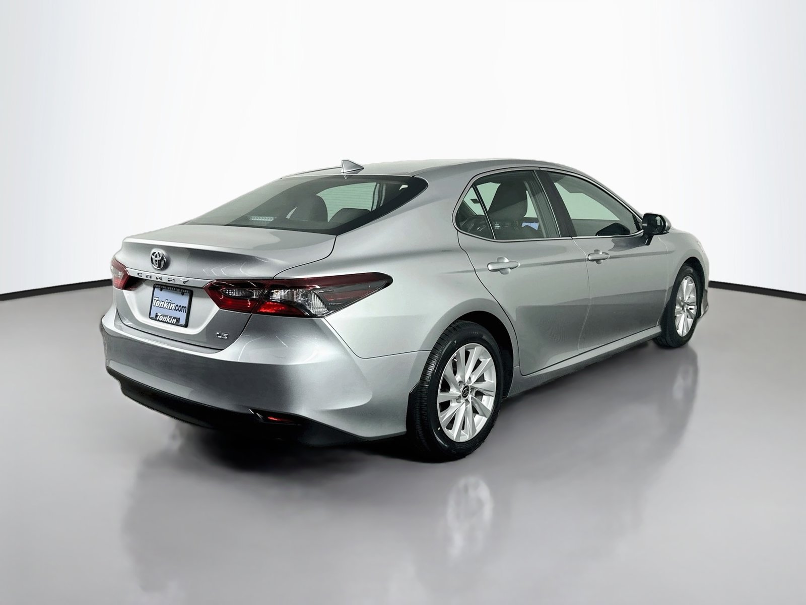 Used 2021 Toyota Camry LE w/ Convenience Package FWD image 8