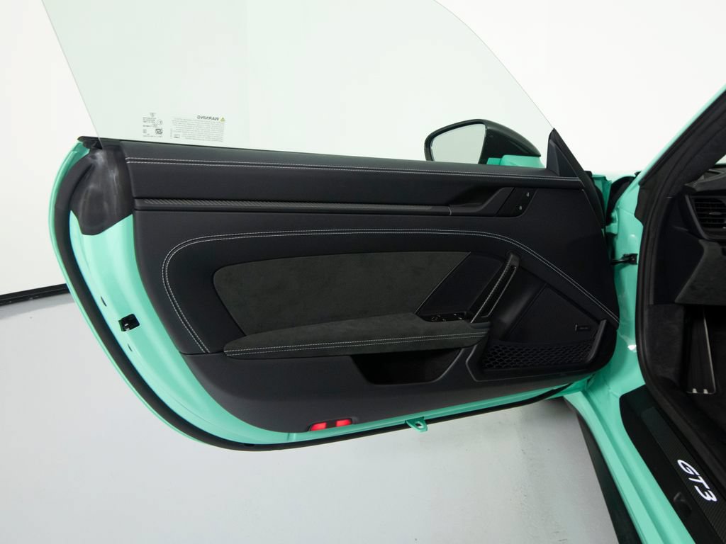 Certified 2026 Porsche 911 GT3 RWD image 18