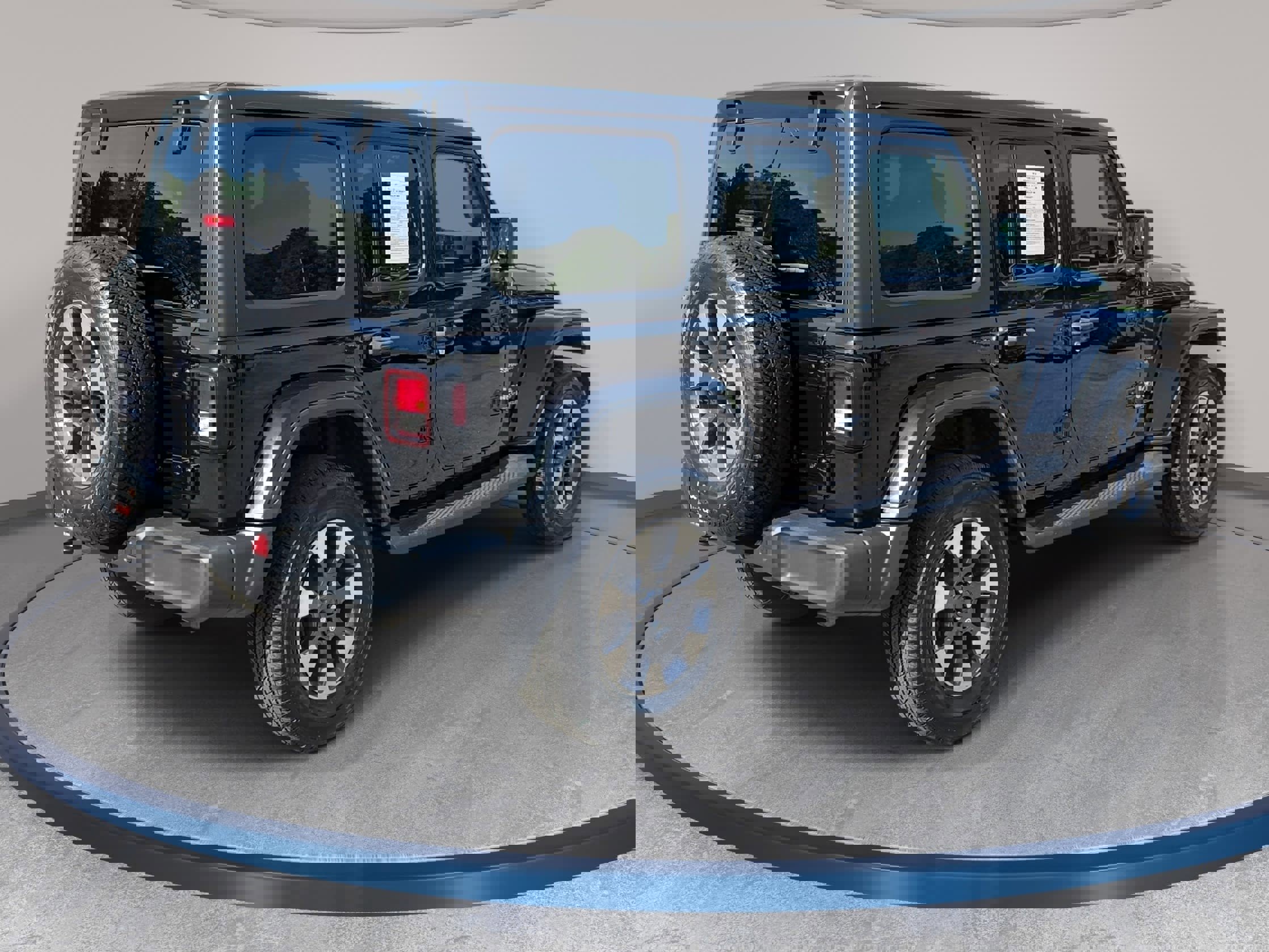 Used 2018 Jeep Wrangler Unlimited Sahara image 5
