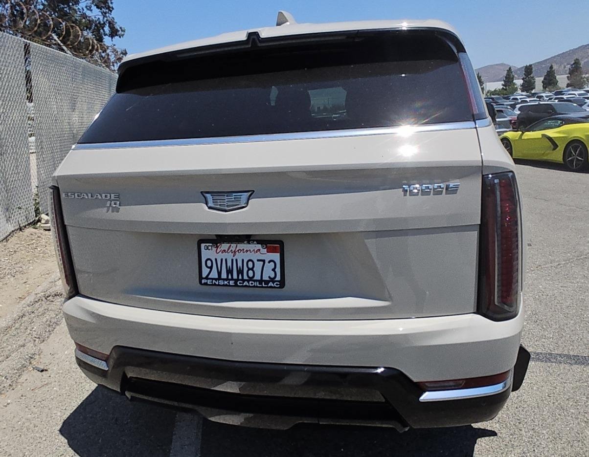 Used 2026 Cadillac Escalade IQ Luxury 2 AWD/4WD image 19