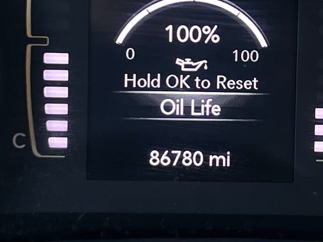 Used 2019 Jeep Cherokee Latitude w/ Popular Appearance Group image 21