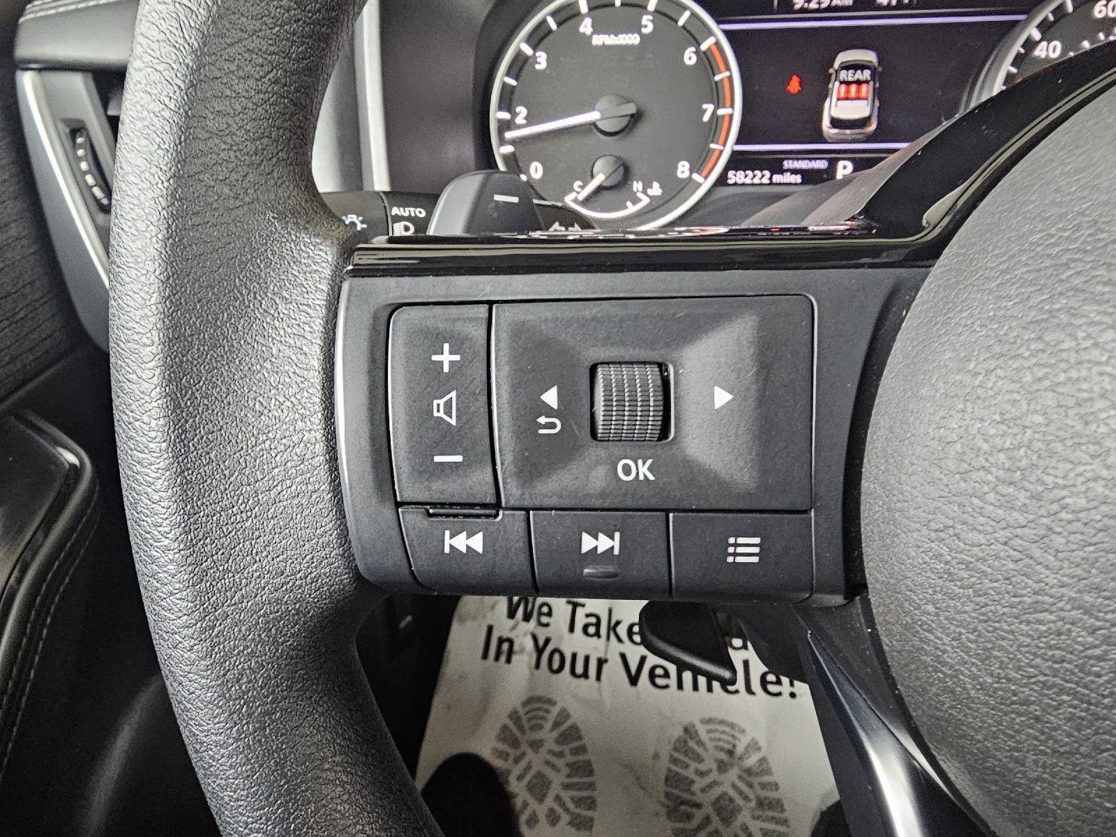 Used 2023 Nissan Rogue SV image 22