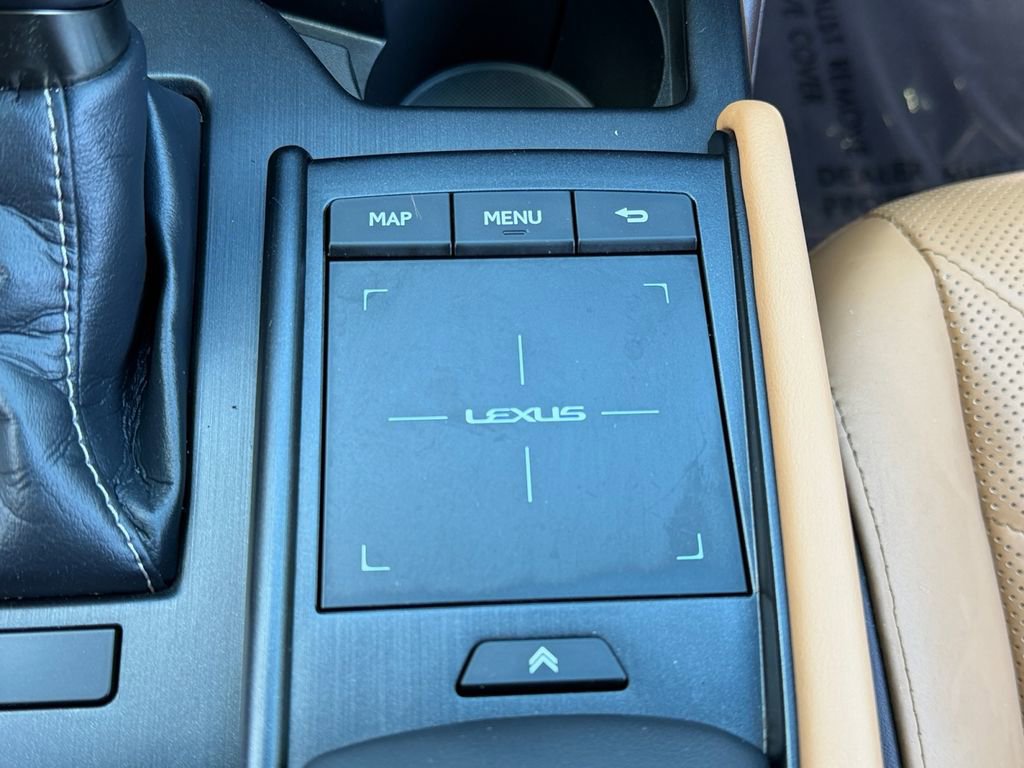 Used 2019 Lexus ES 350 Ultra Luxury w/ Accessory Package 2 image 28