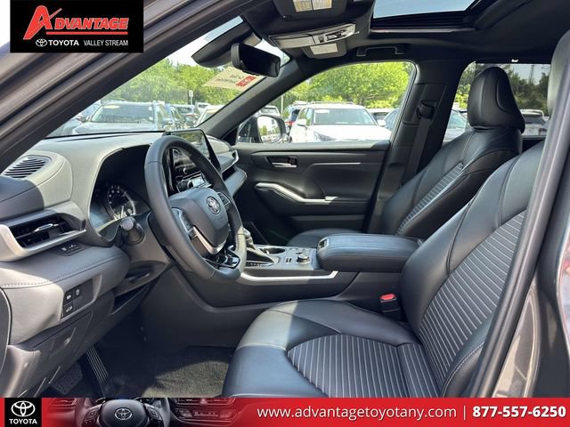 Used 2023 Toyota Highlander XSE AWD/4WD image 21