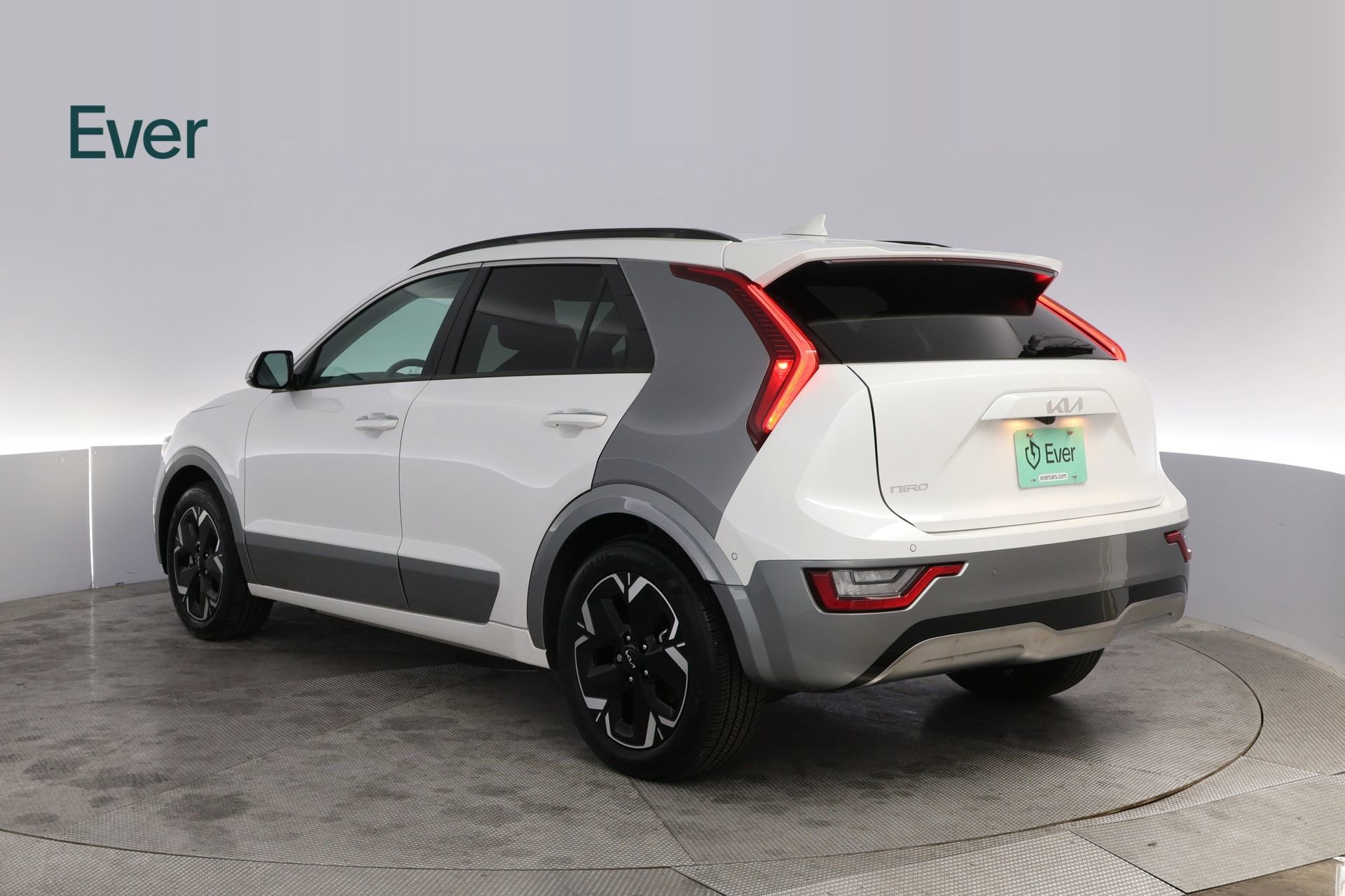 Used 2023 Kia Niro Wave FWD image 17