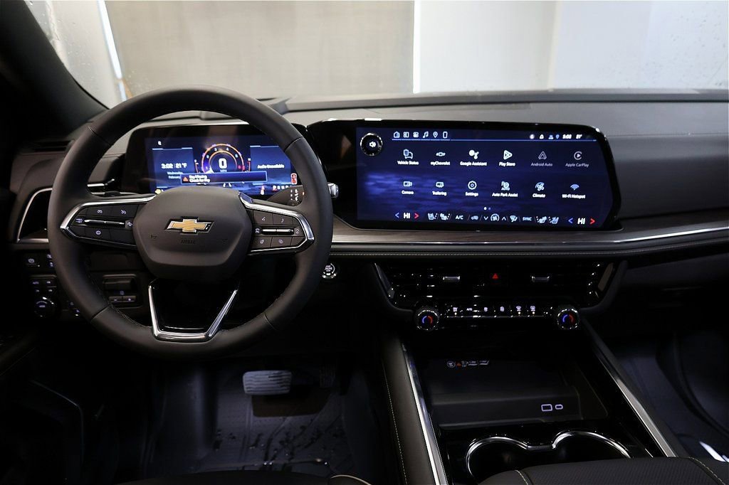 New 2026 Chevrolet Suburban Premier w/ Sun And Tow Package image 24