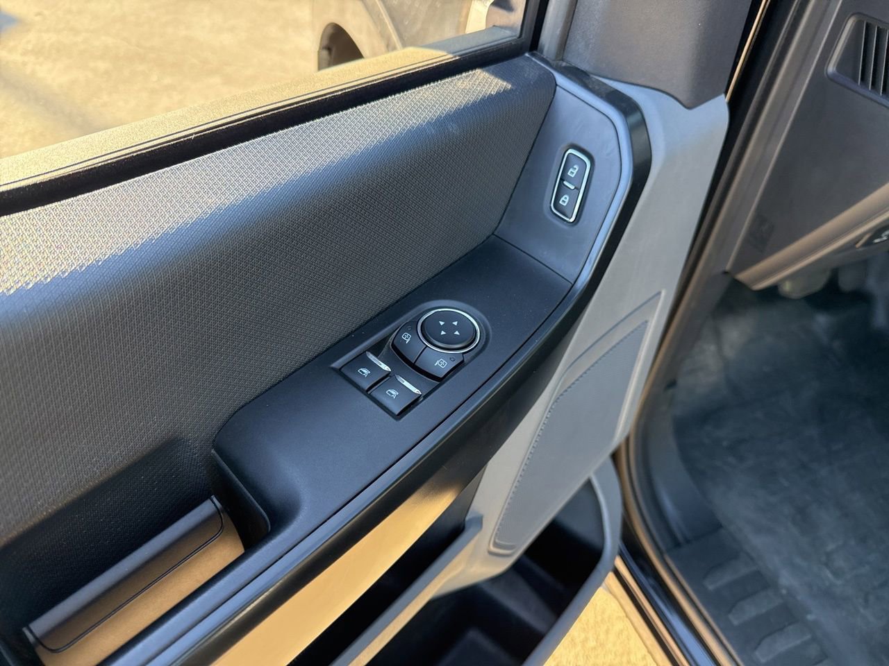 Used 2024 Ford F150 XL w/ Equipment Group 103A High image 19