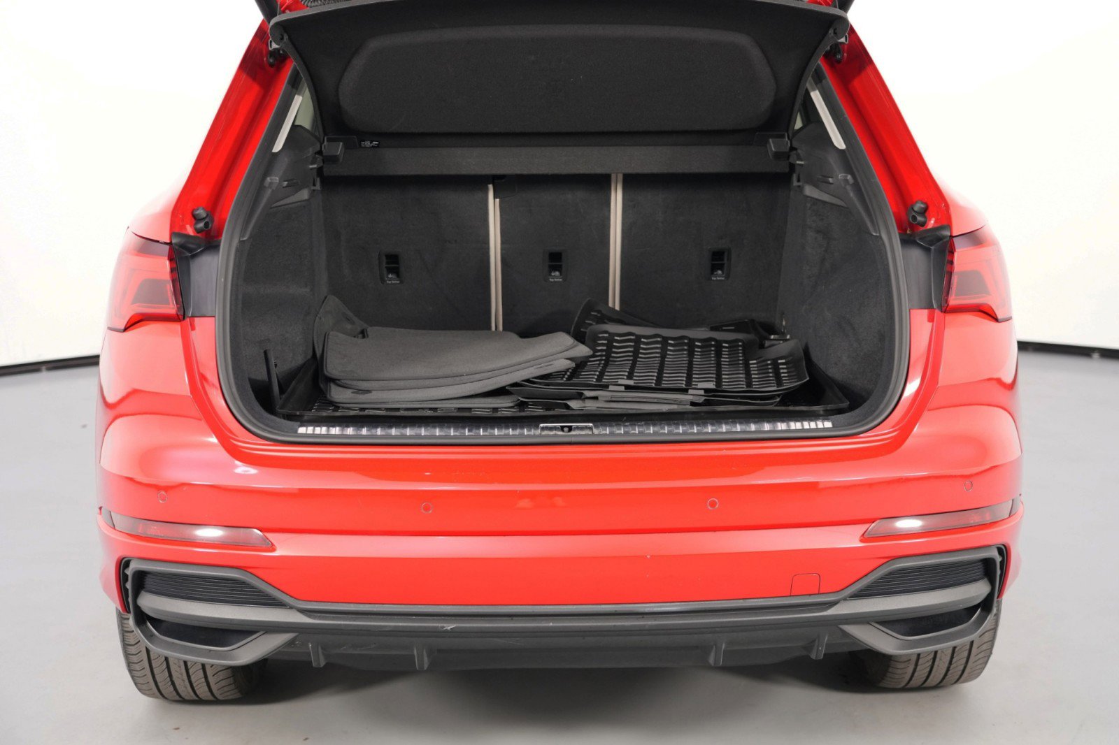 Used 2023 Audi Q3 2.0T Premium Plus image 9