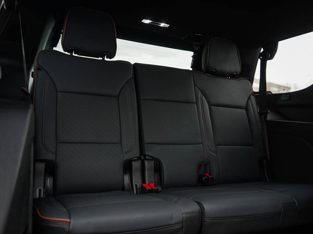 New 2026 GMC Yukon AT4 w/ AT4 Premium Plus Package AWD/4WD image 13