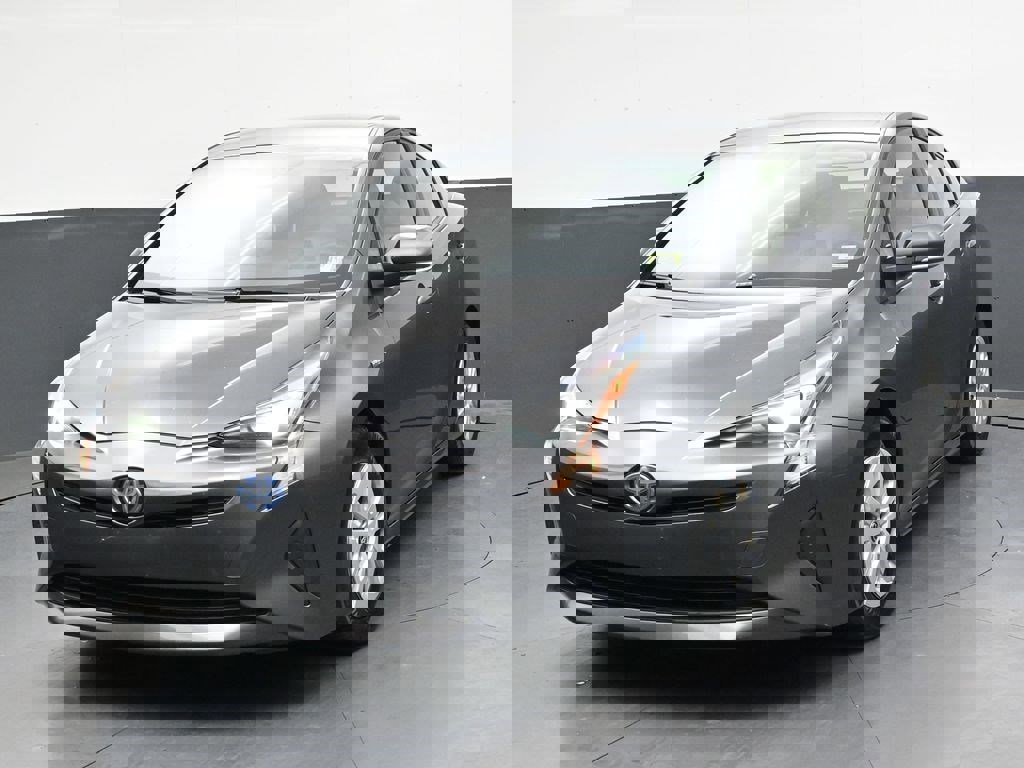 Used 2017 Toyota Prius Two image 8