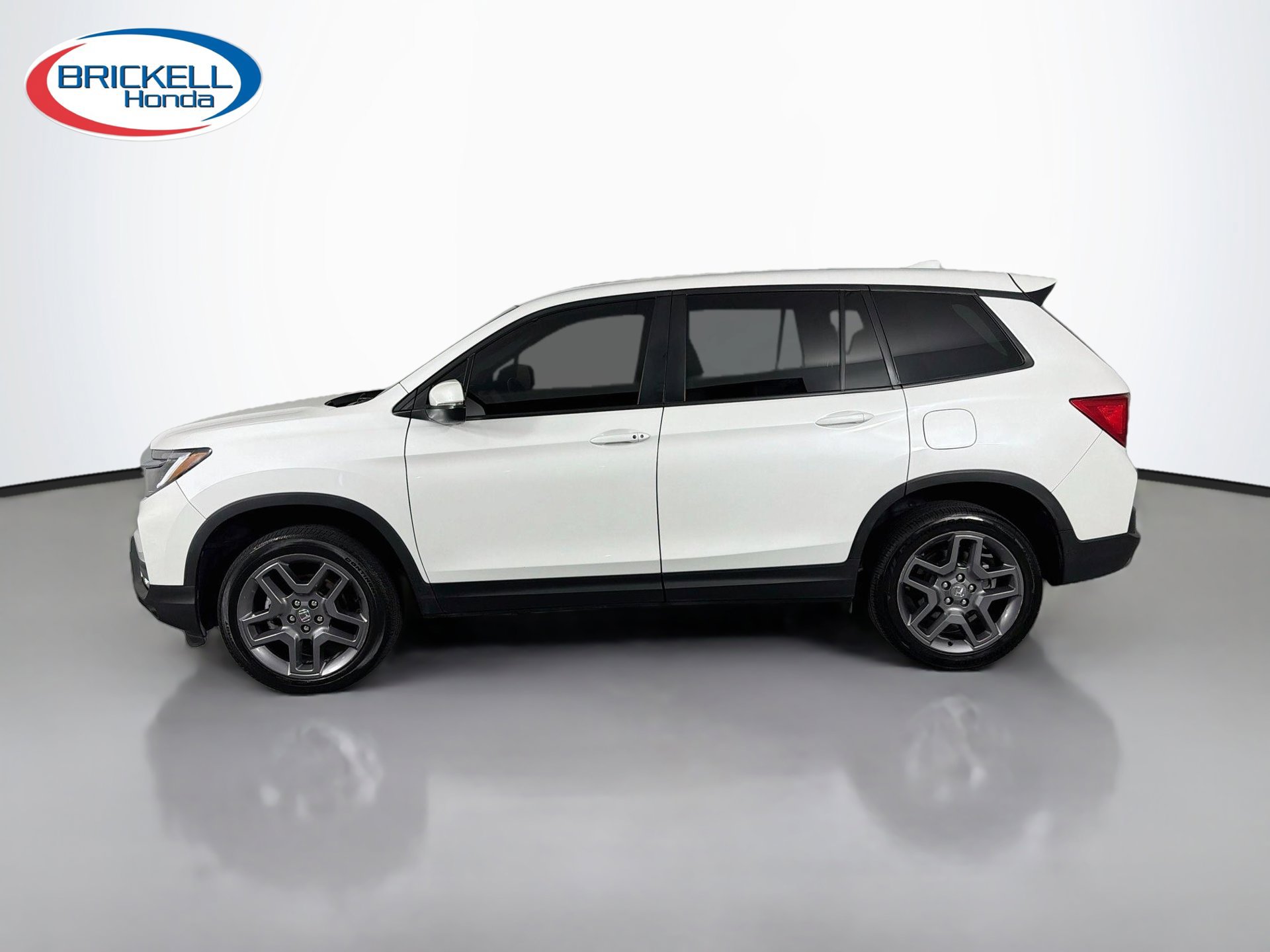 Used 2023 Honda Passport EX-L image 6