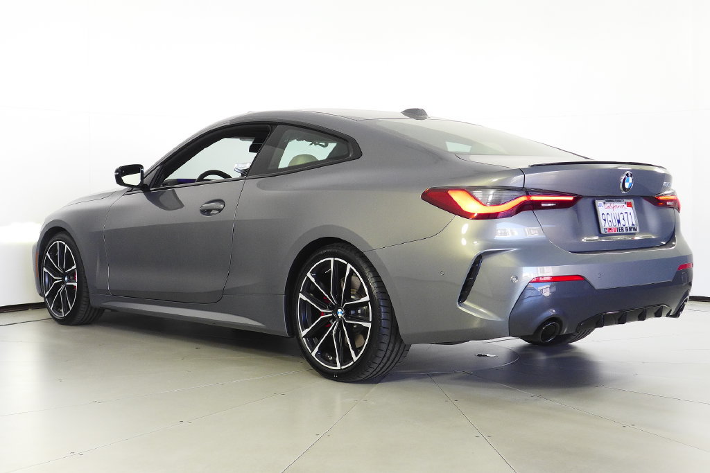 Used 2024 BMW 430i Coupe w/ M Sport Package RWD image 9