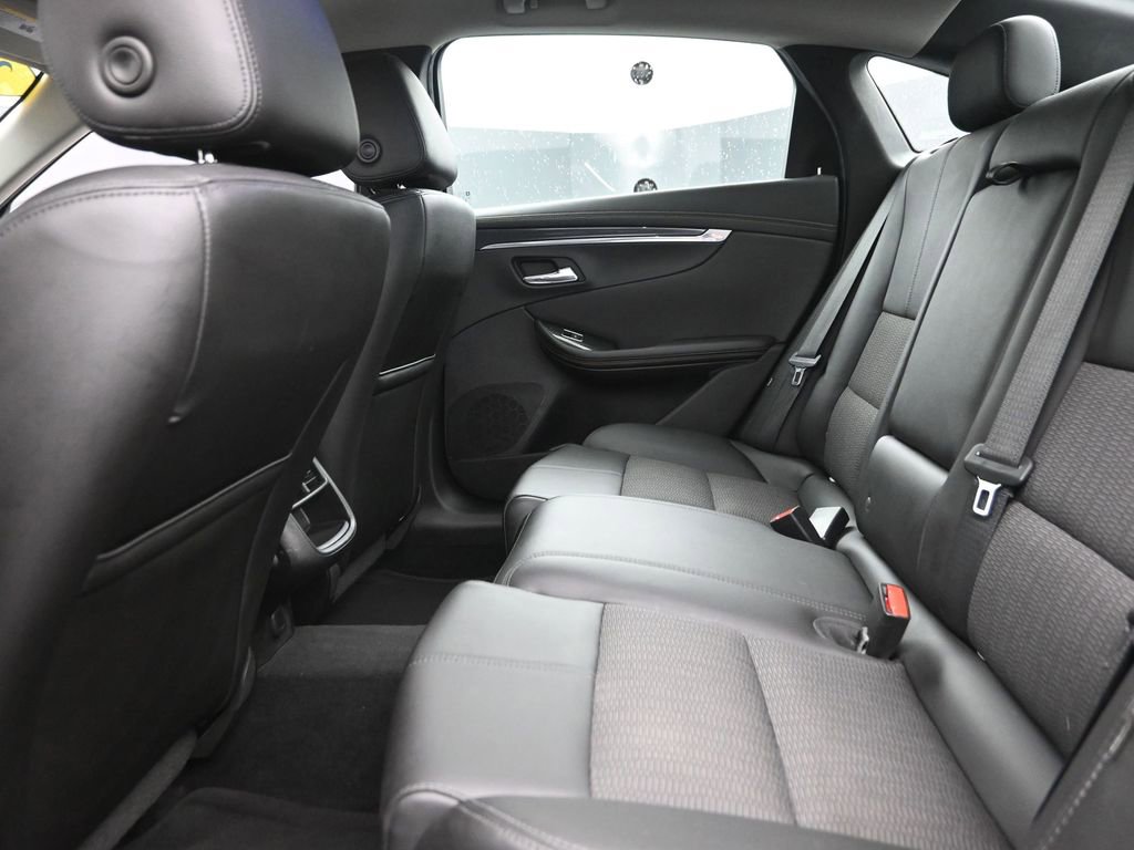 Used 2017 Chevrolet Impala LT image 10
