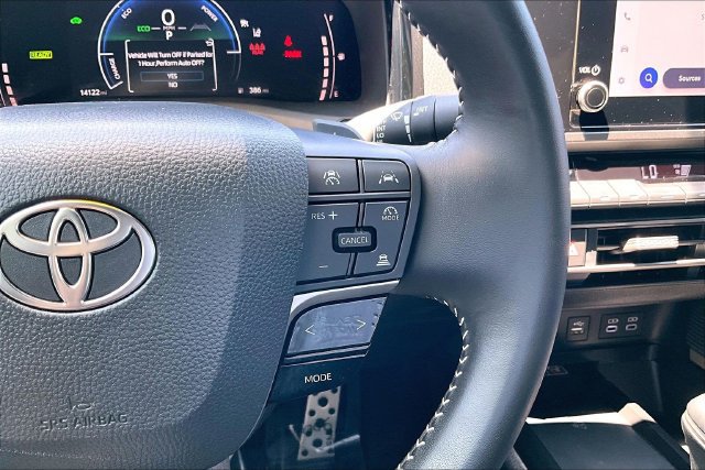 Used 2026 Toyota Camry SE FWD image 20