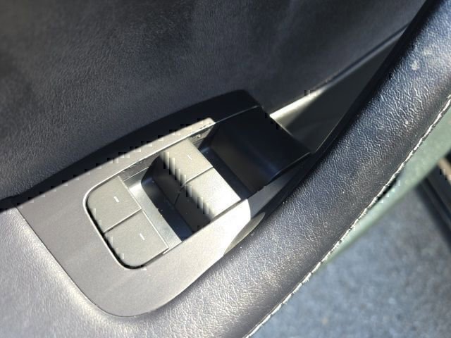 Used 2022 Tesla Model 3 image 17