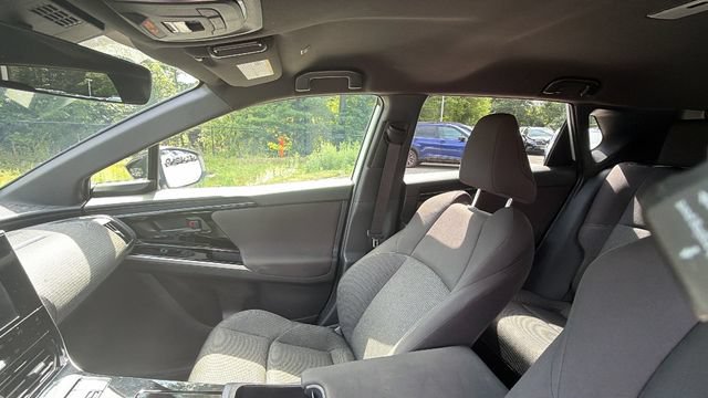Used 2024 Subaru Solterra AWD/4WD image 29