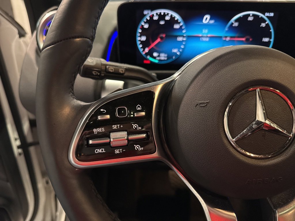 Used 2023 Mercedes-Benz EQB 300 4MATIC w/ Exclusive Package image 29